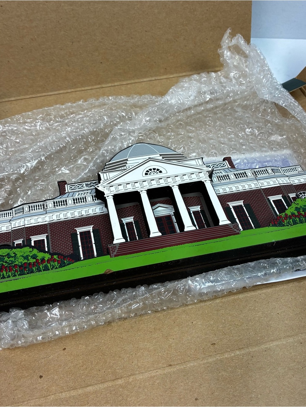 Shelia’s Custom Wood Houses Jefferson’s Monticello Orginal Box 2007